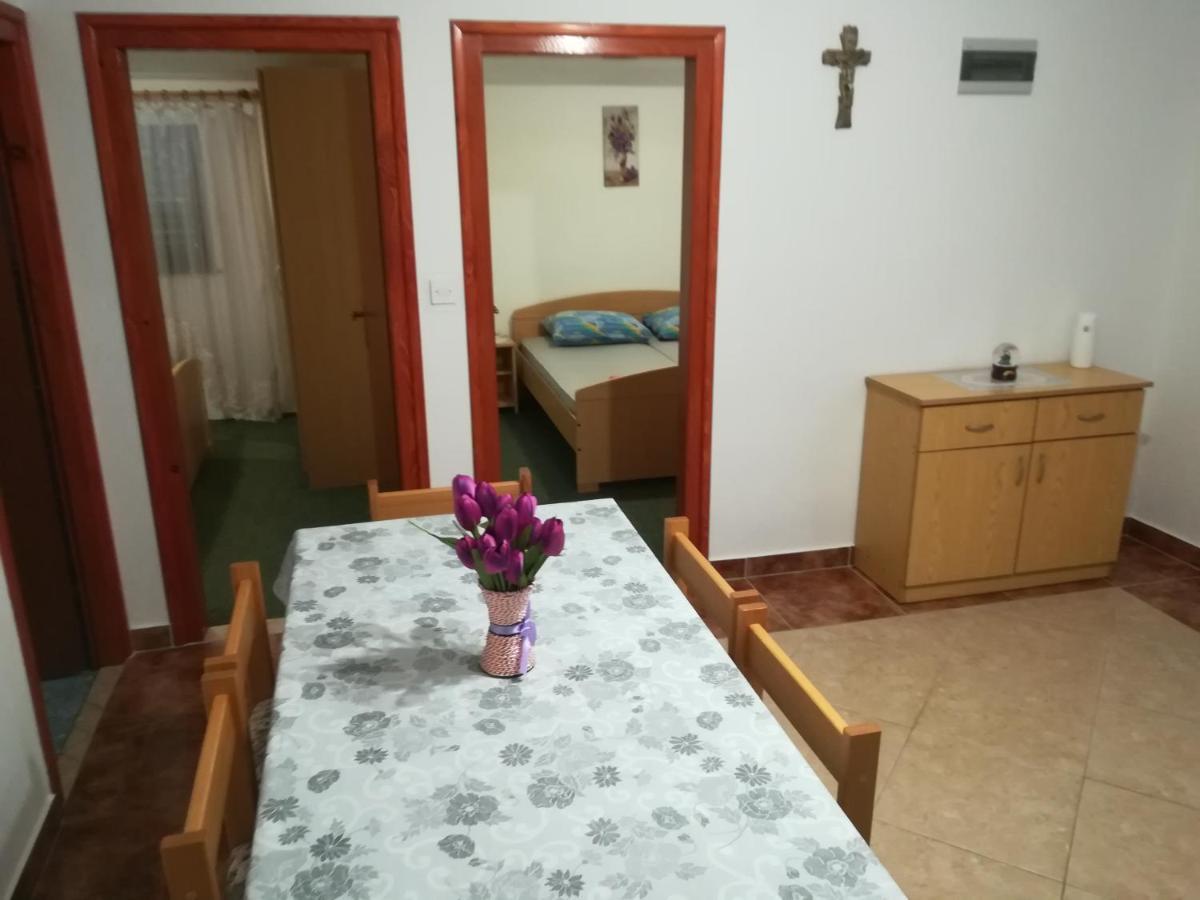 Apartman Borosa Vir Kültér fotó